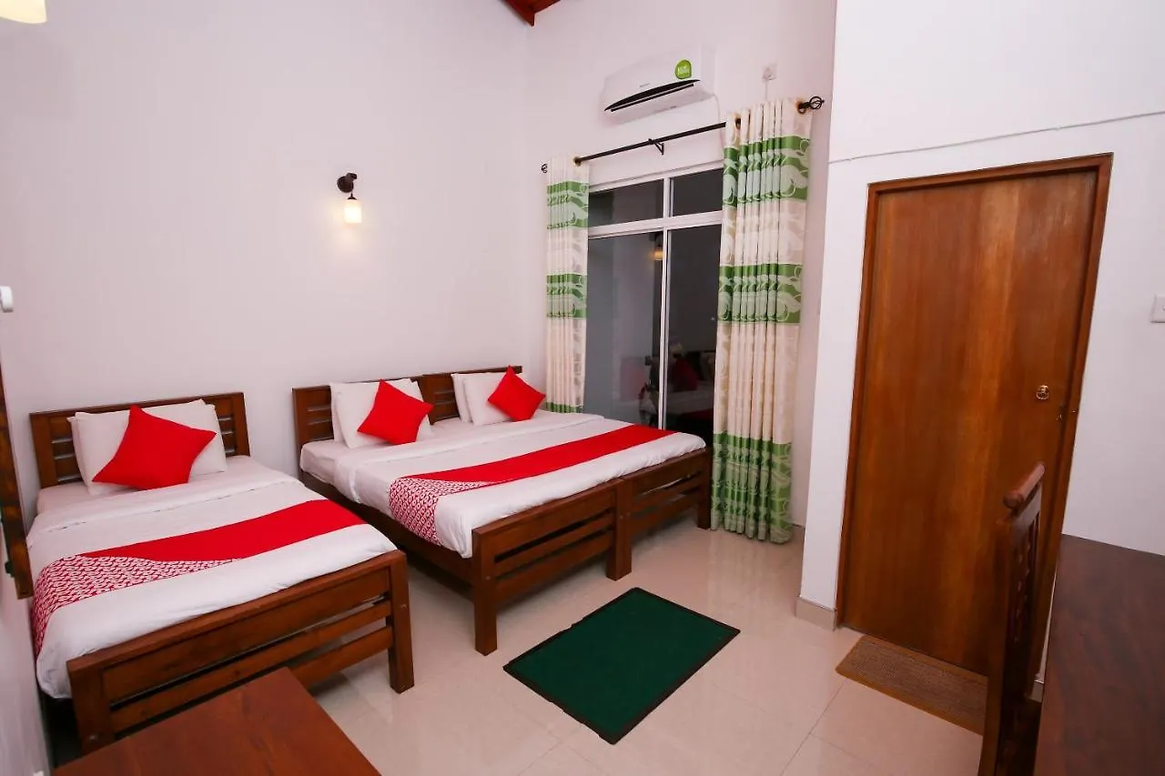 Oyo 438 Sarala Residence Hotel Kandy