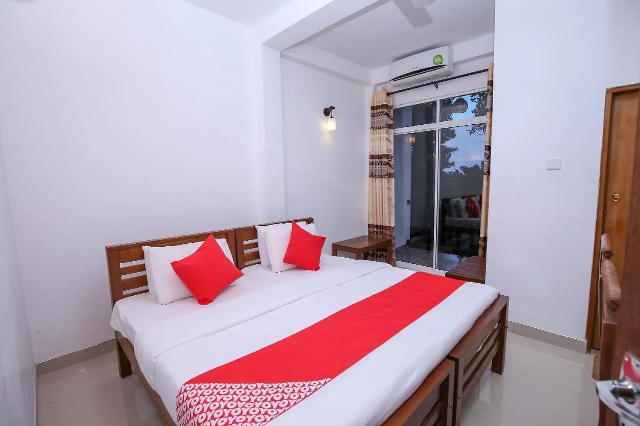 Oyo 438 Sarala Residence Hotel Kandy