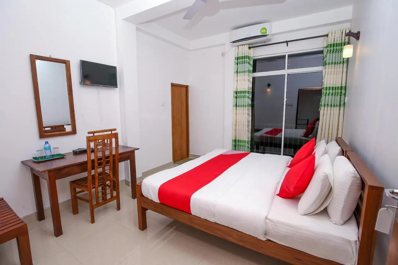 Oyo 438 Sarala Residence Hotel Kandy